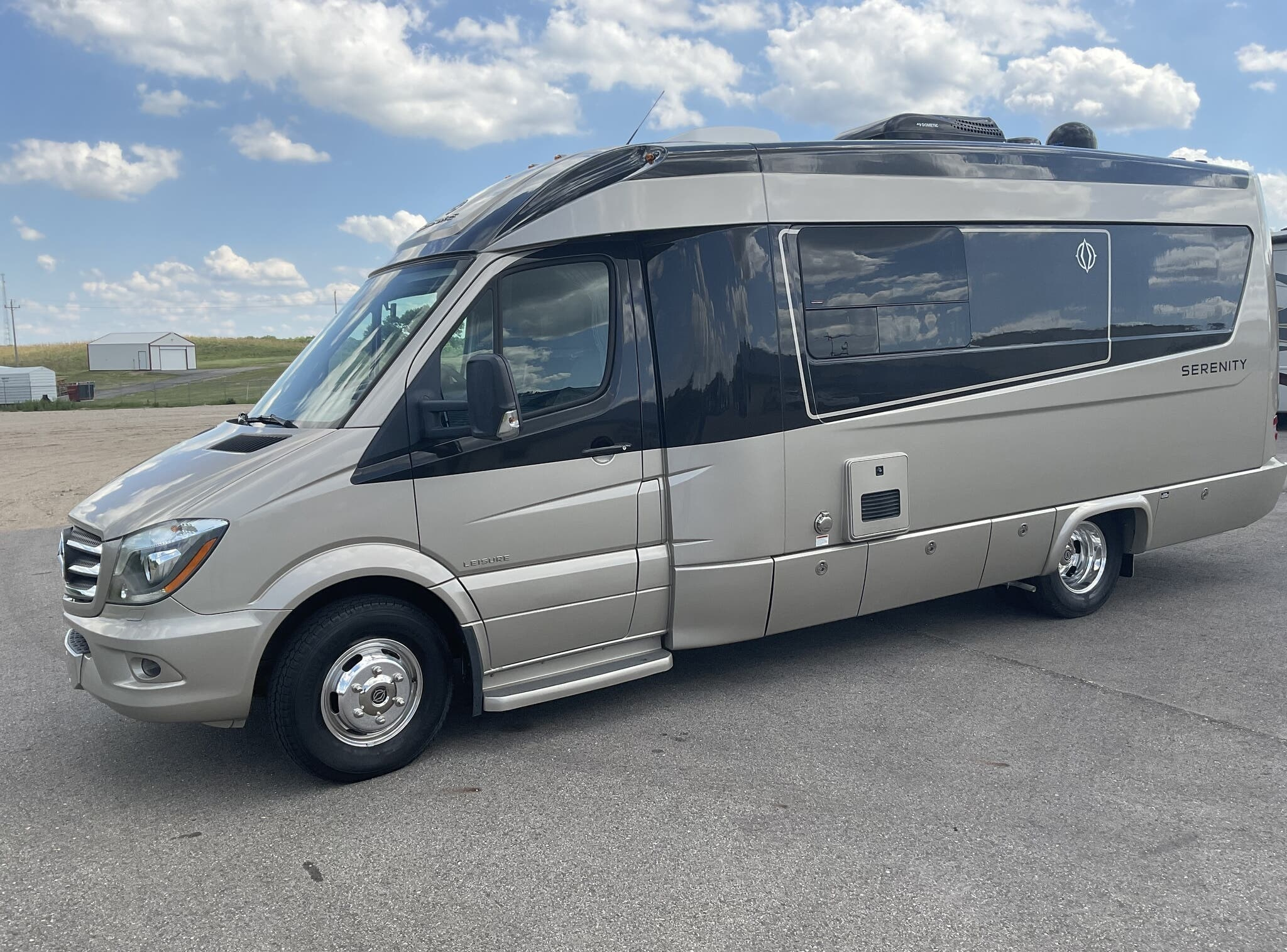 2019 Leisure Travel Serenity S24CB - Image 15