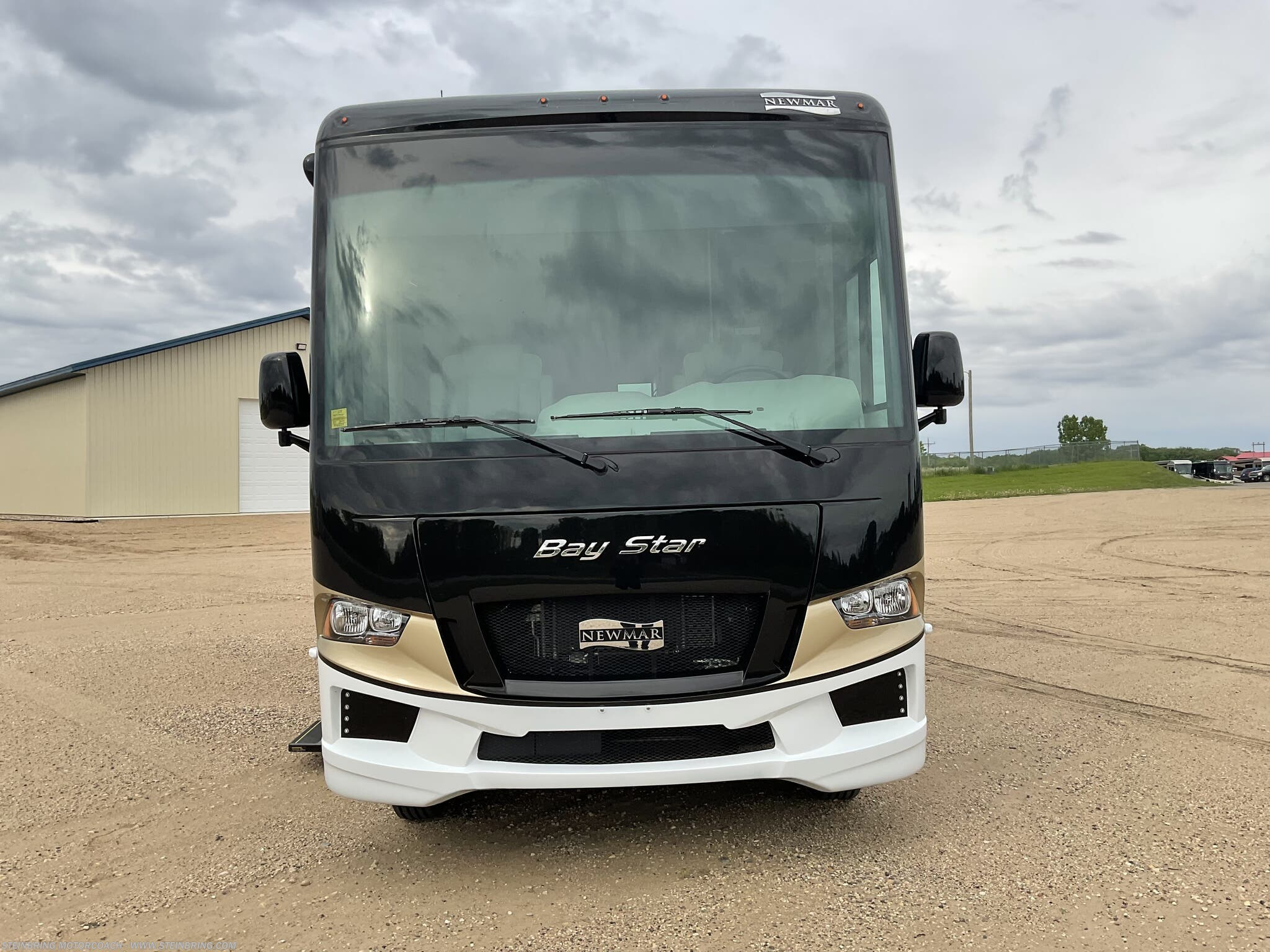 2022 Newmar Bay Star 3014 - Image 16