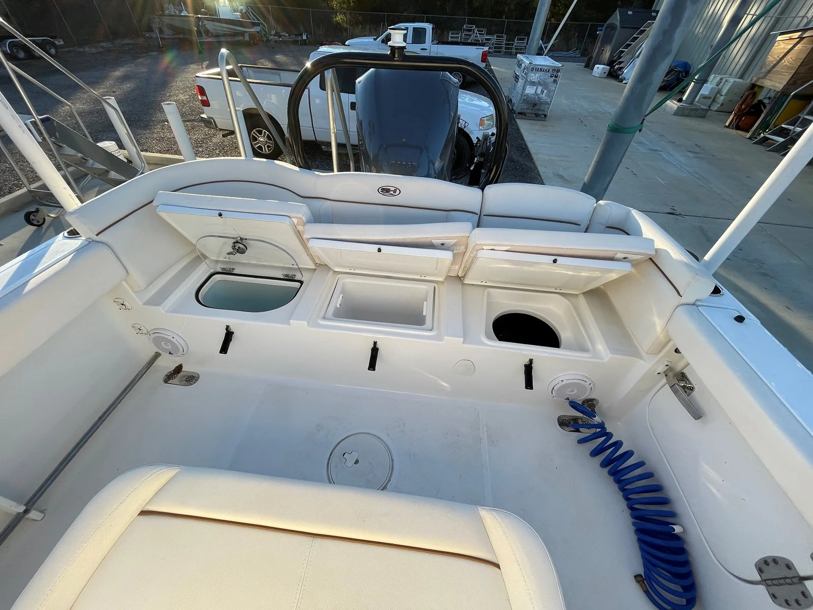 2020 Sea Hunt 255 ULTRA SE - Image 10