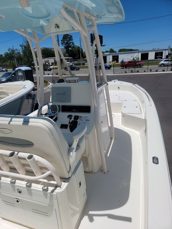 2018 Pathfinder Boats 2600 TRS - Image 17