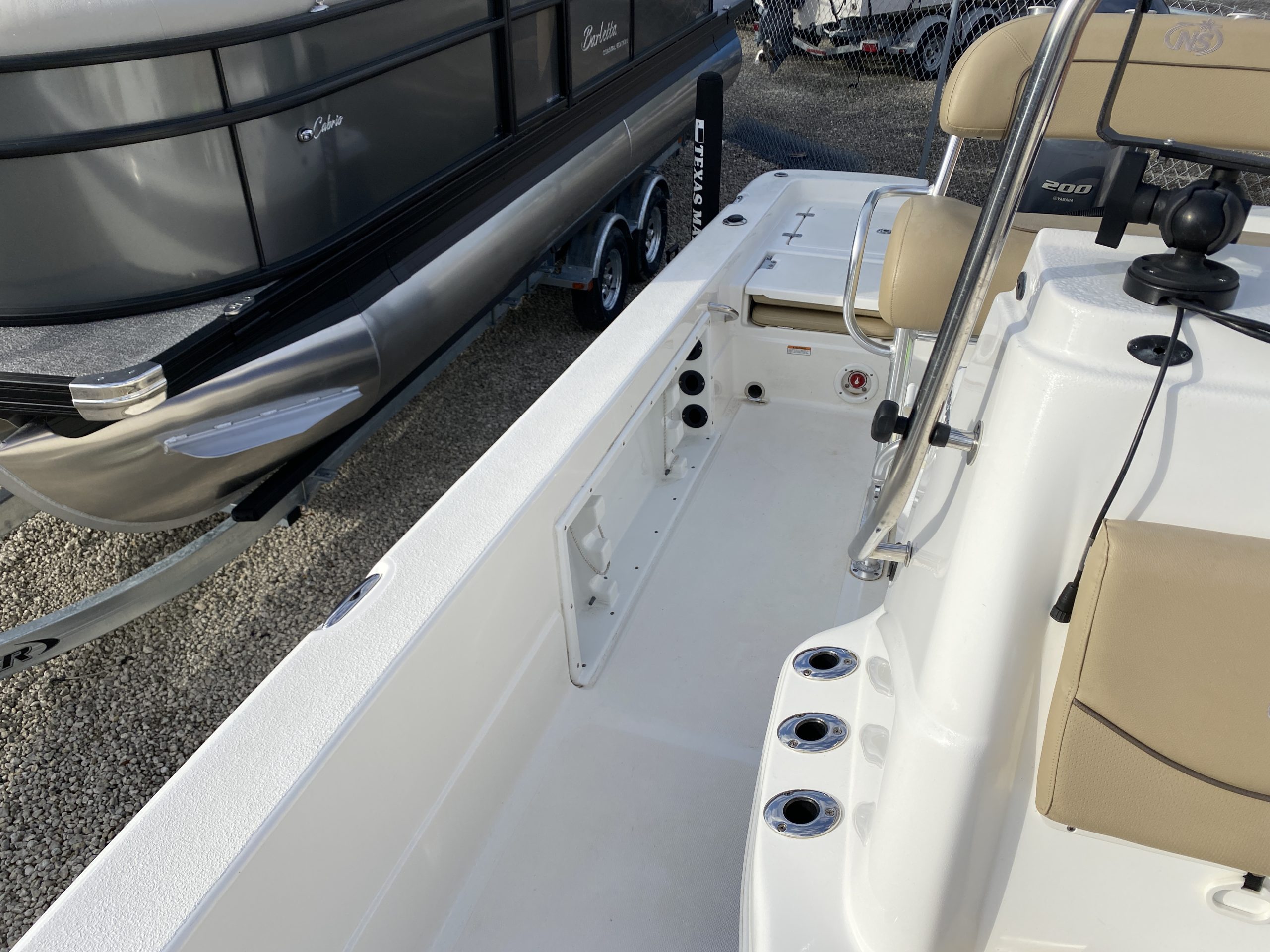 2019 NauticStar 244 XTS - Image 11