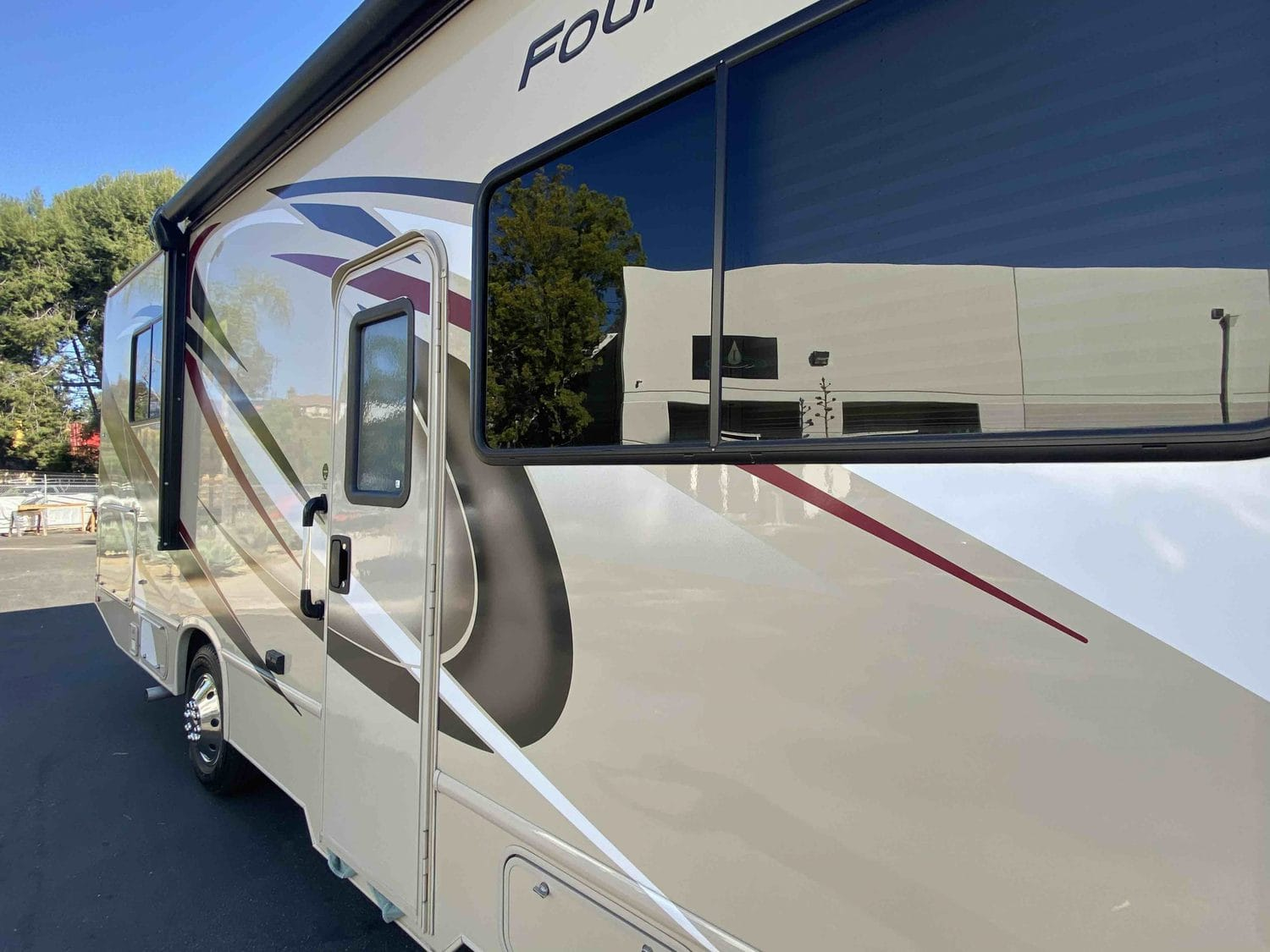 2019 Four Winds 28Z - Image 19