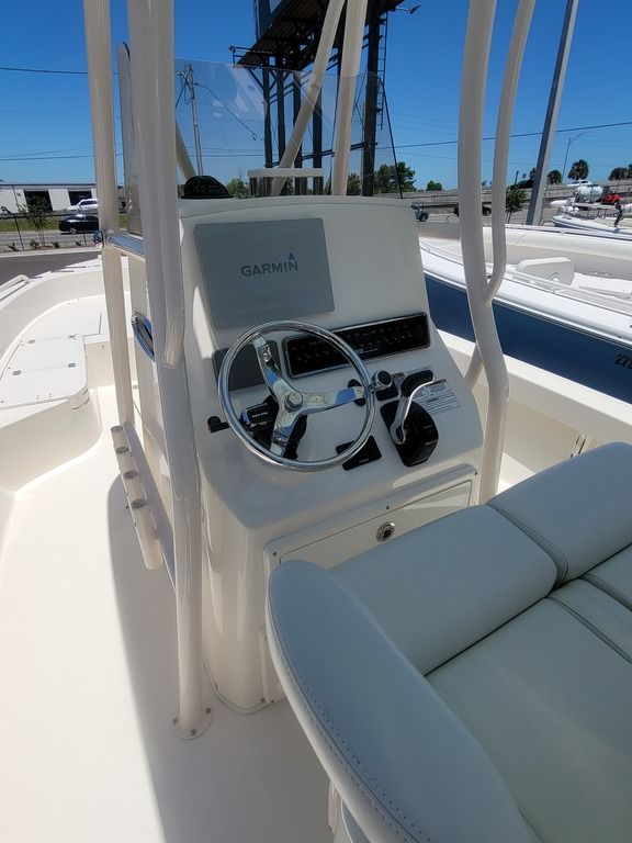 2018 Pathfinder Boats 2600 TRS - Image 18