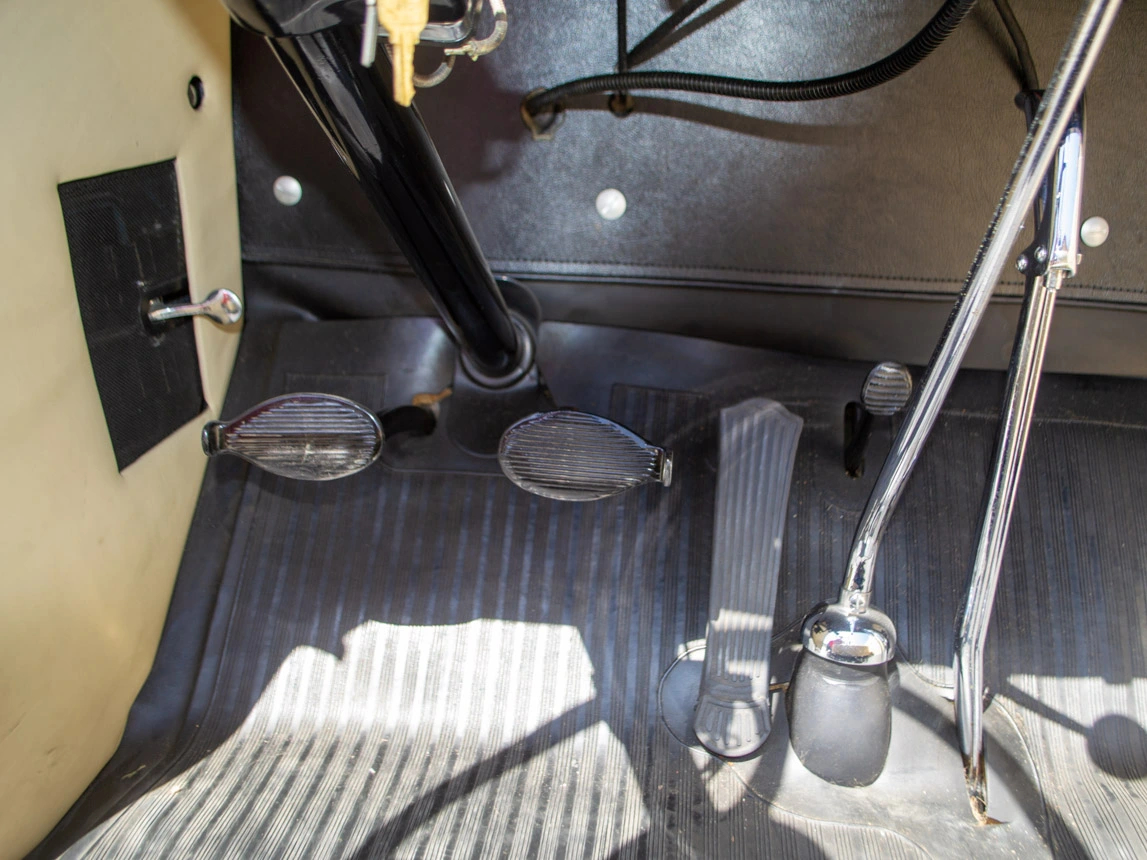 1931 Buick Series 90 - Image 3