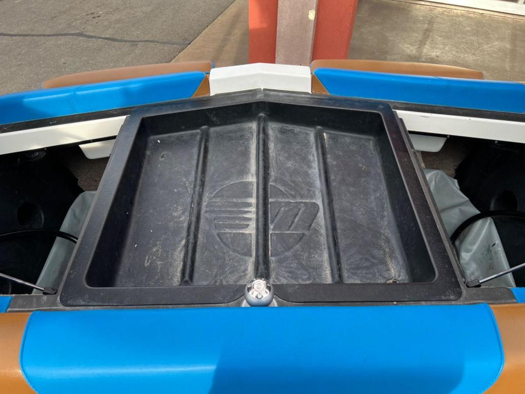 2019 Malibu Boats 23 LSV - Image 46