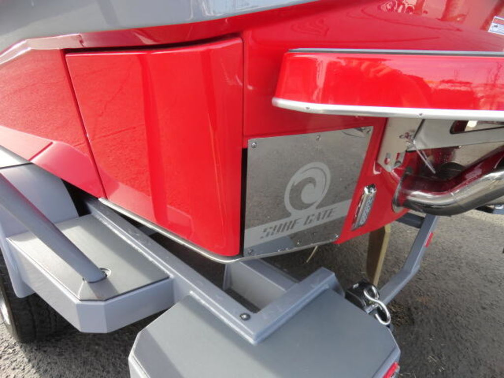 2021 Malibu Boats M240 - Image 20