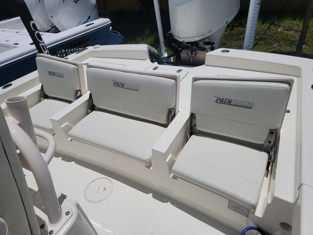 2018 Pathfinder Boats 2600 TRS - Image 4