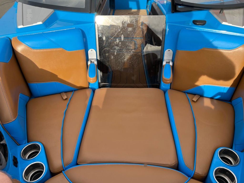 2019 Malibu Boats 23 LSV - Image 48