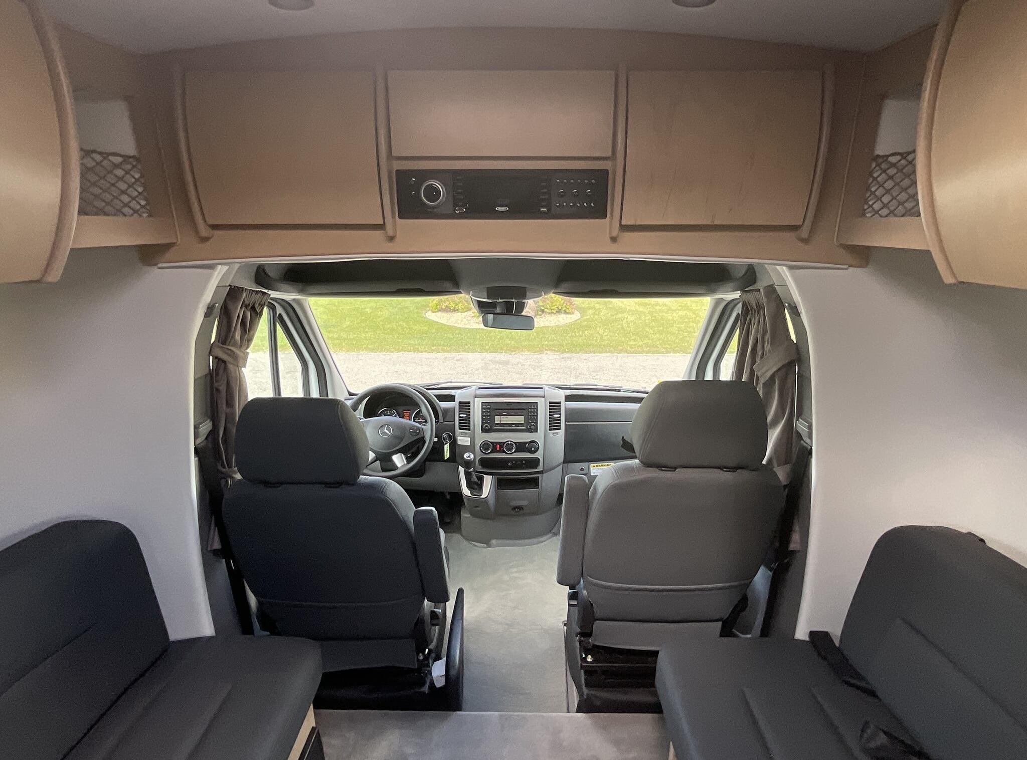 2019 Leisure Travel Serenity S24CB - Image 22
