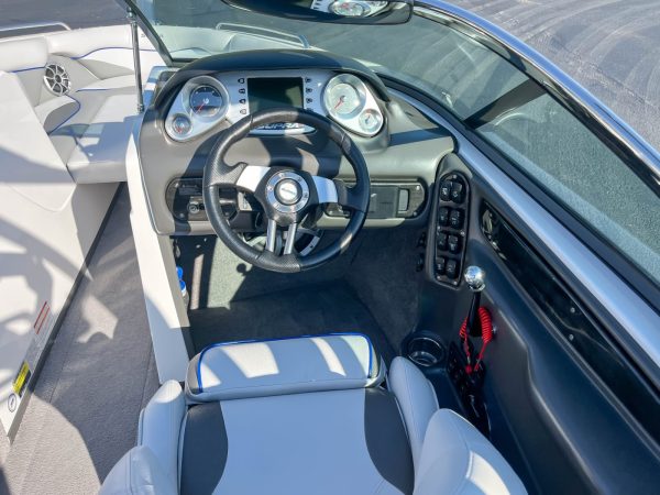 2011 Supra 22 SSV - Image 15