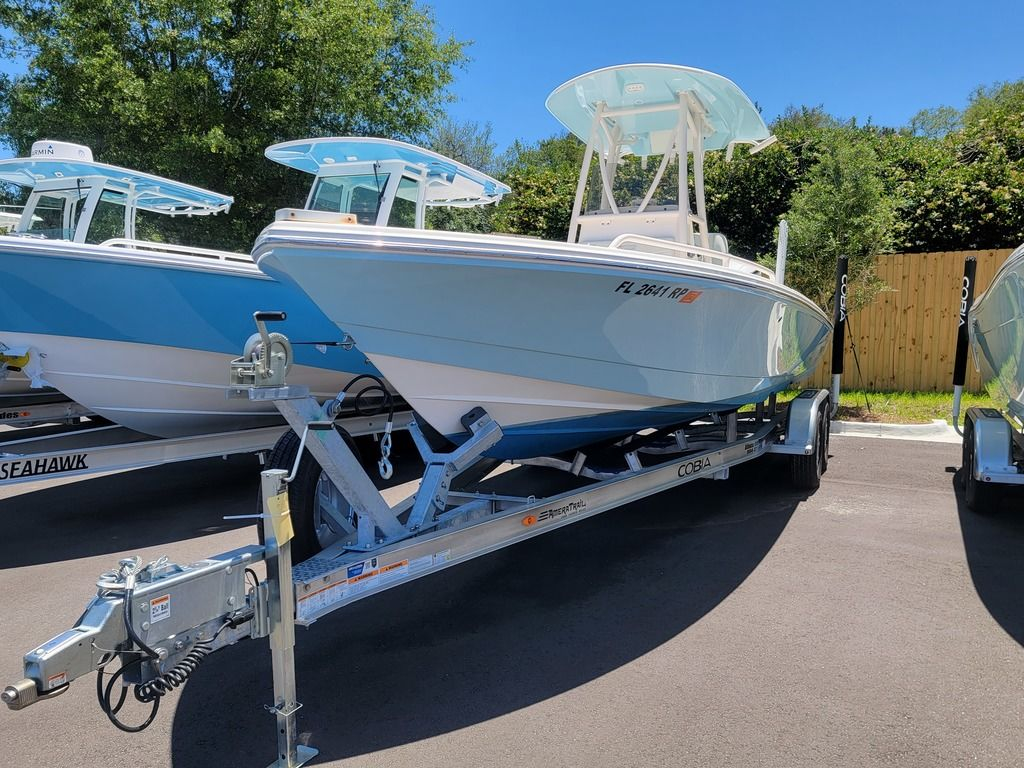2018 Pathfinder Boats 2600 TRS - Image 3
