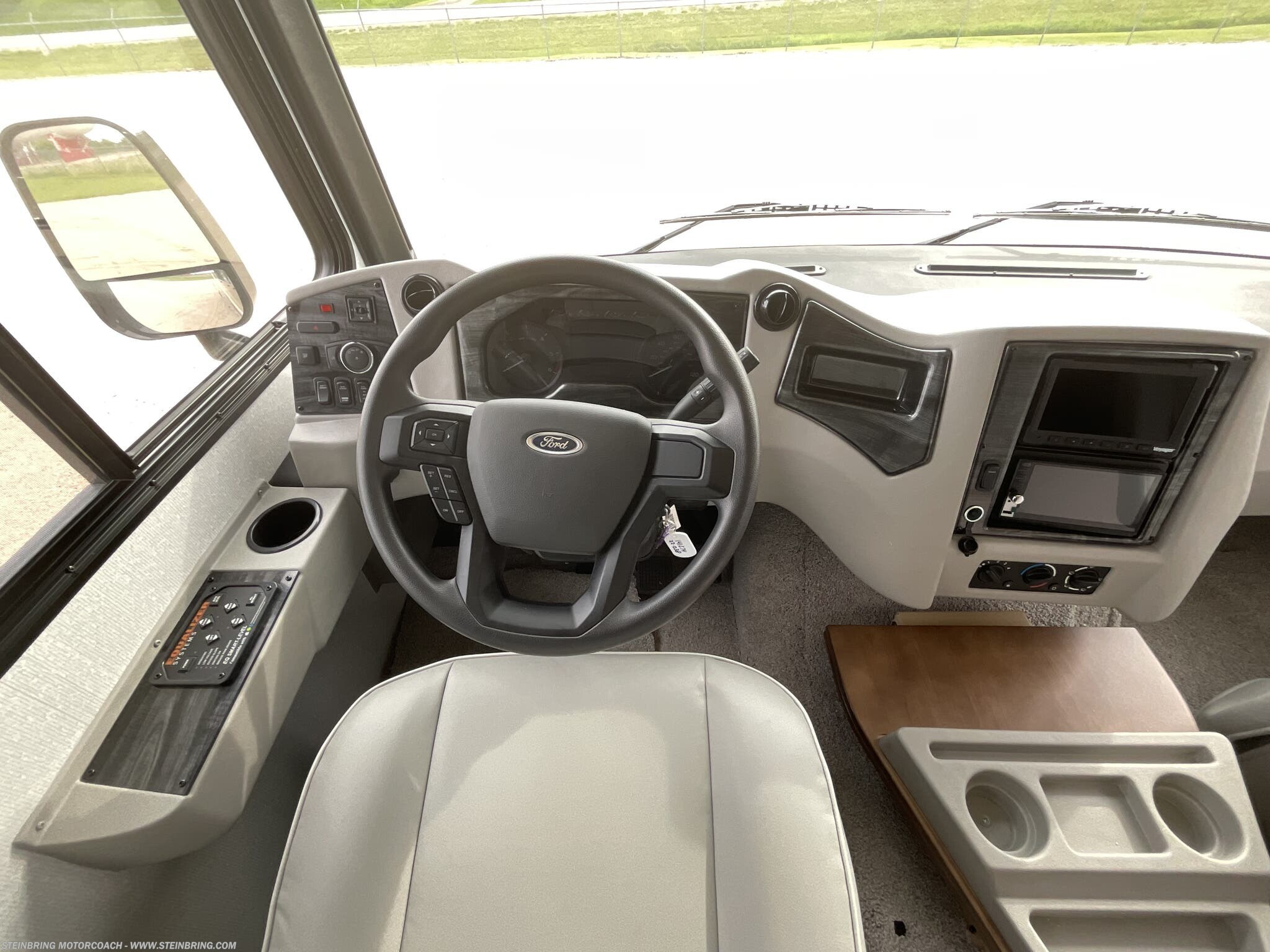 2022 Newmar Bay Star 3014 - Image 24