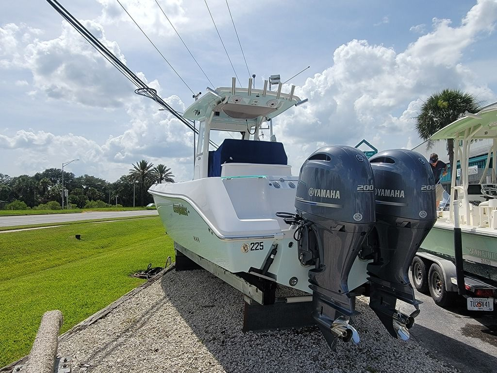 2020 Everglades 255CC - Image 20