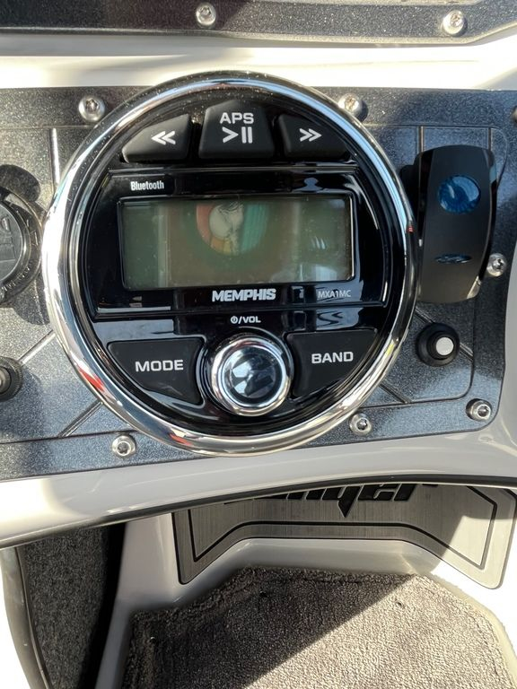 2021 Sanger V 215 SURF - Image 24