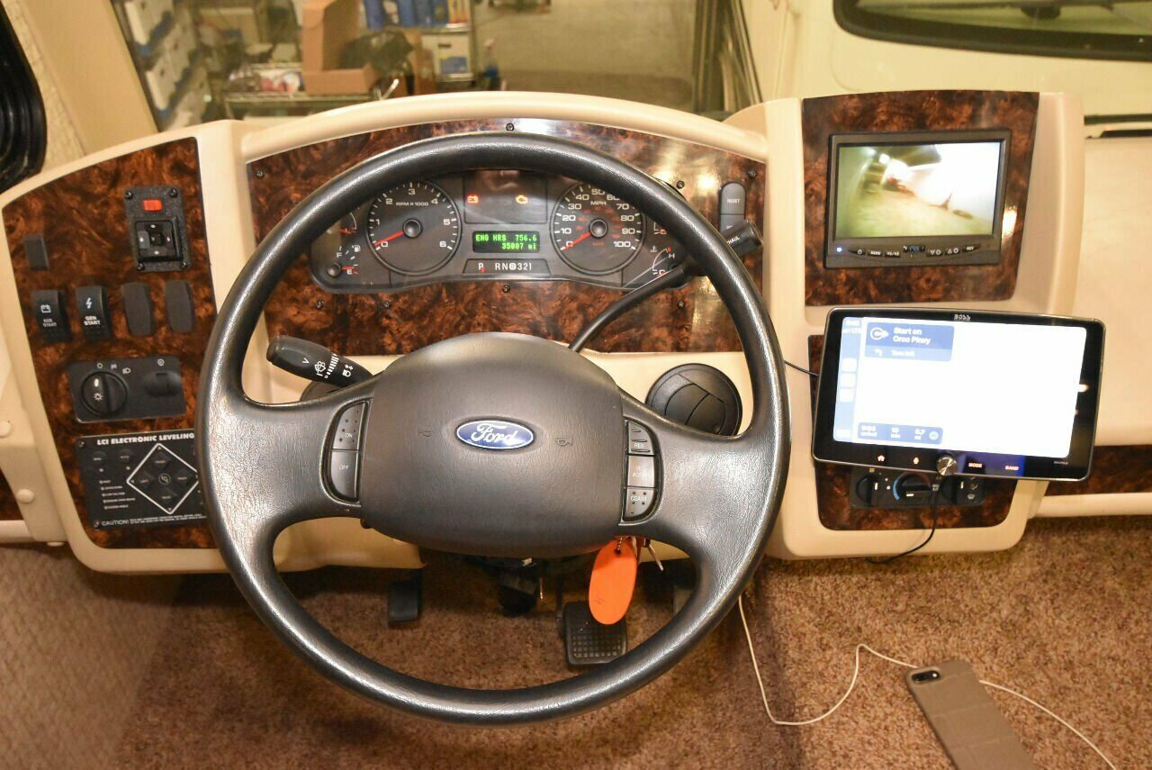 2015 Coachmen Pursuit 33BH - Image 27