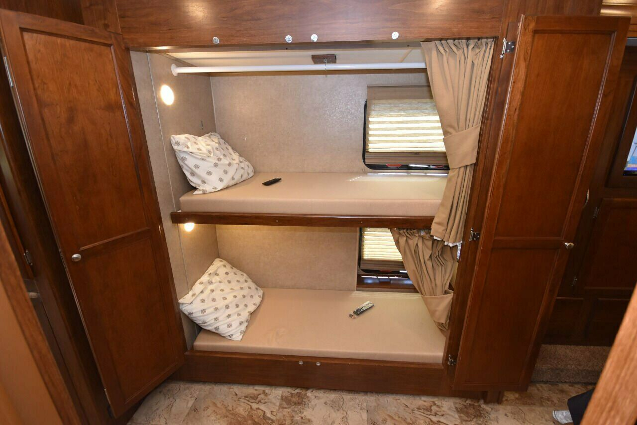 2015 Coachmen Pursuit 33BH - Image 28