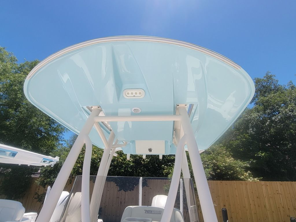 2018 Pathfinder Boats 2600 TRS - Image 8