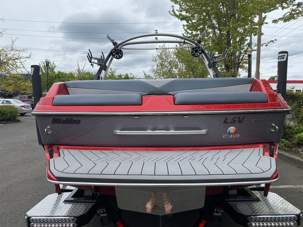 2017 Malibu Boats 23 LSV - Image 20