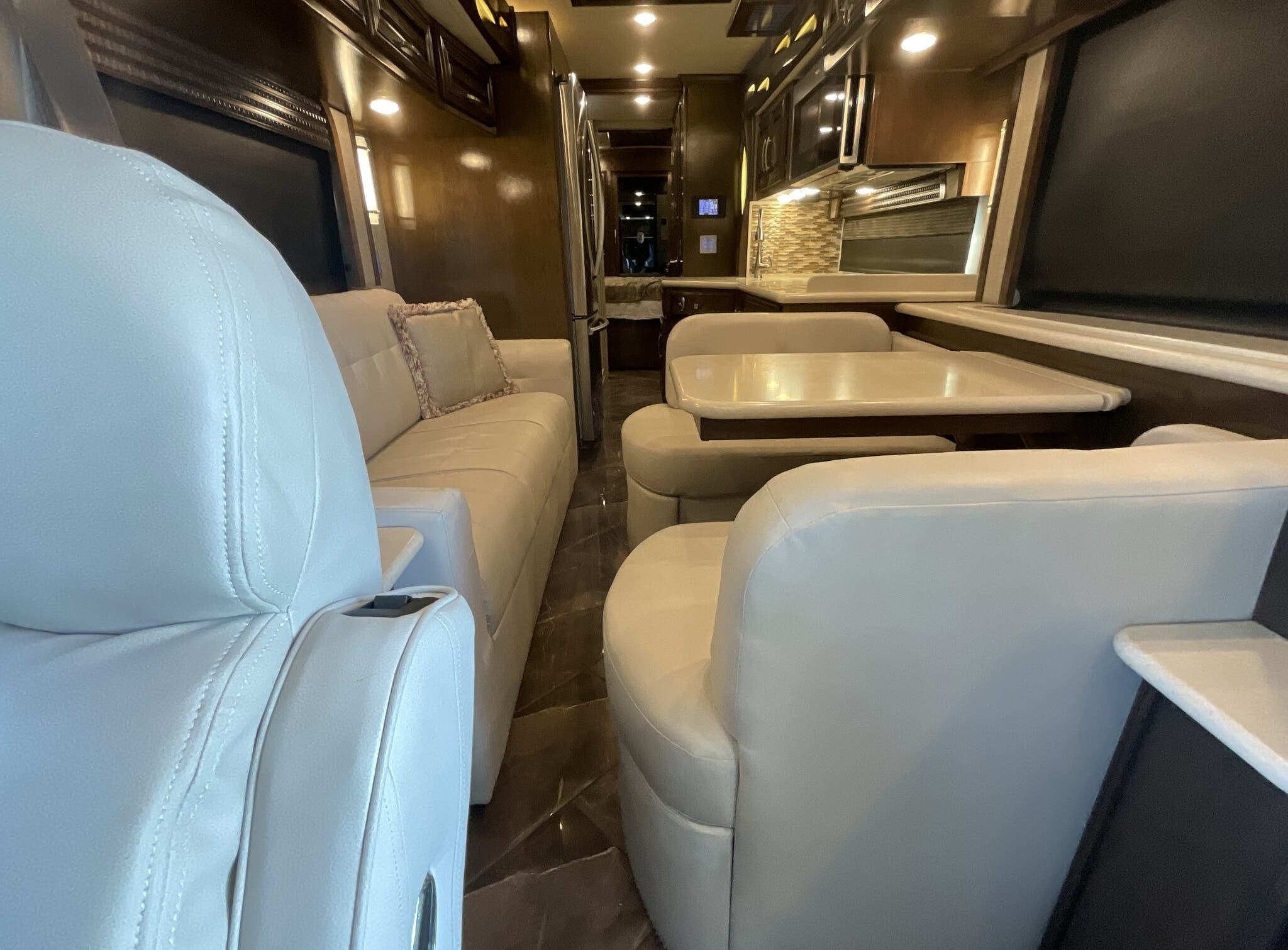 2018 Newmar New Aire 3341 - Image 30