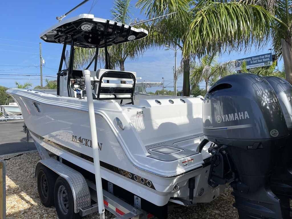 2018 Blackfin 242CC - Image 2