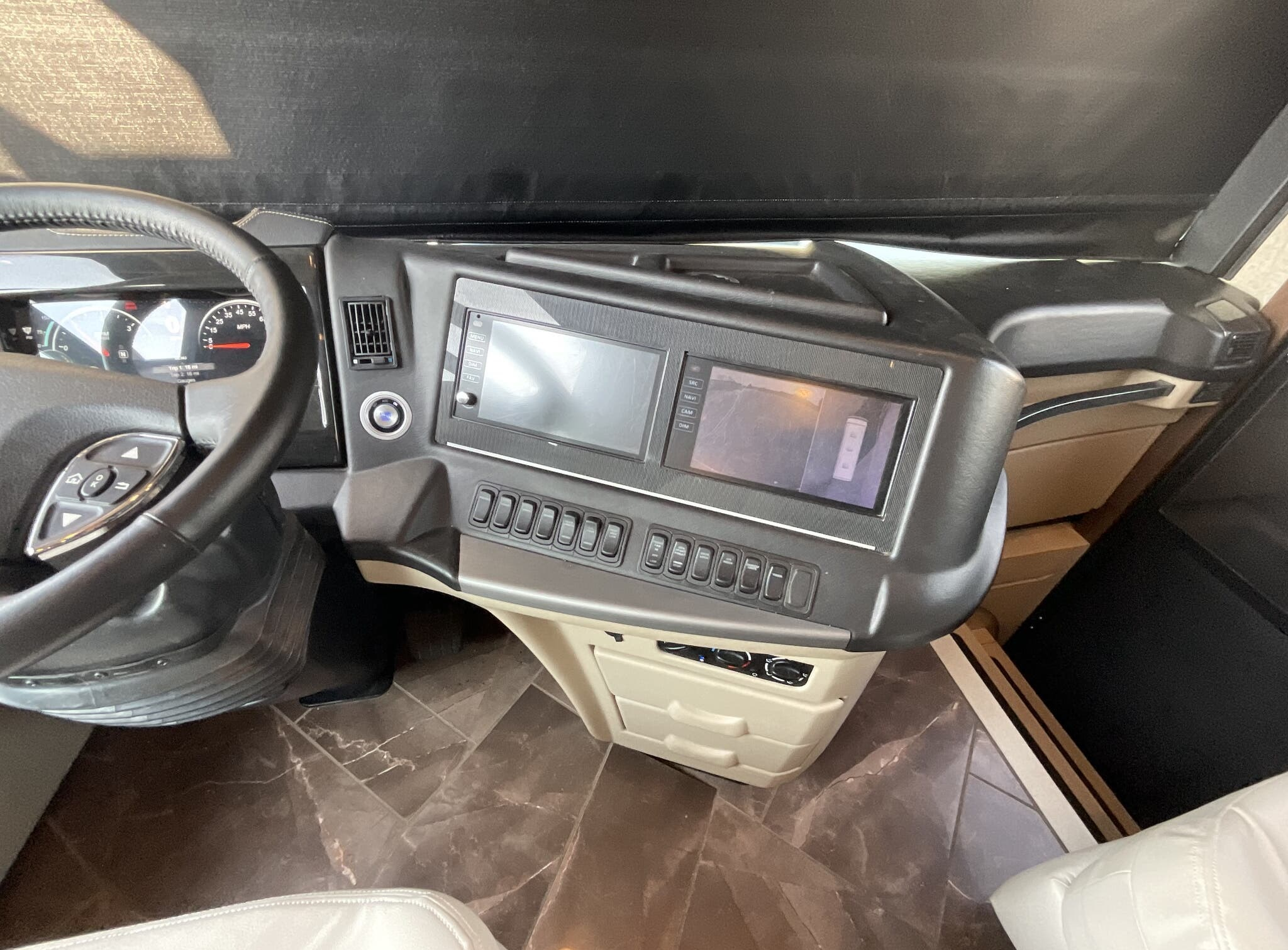 2018 Newmar New Aire 3341 - Image 32