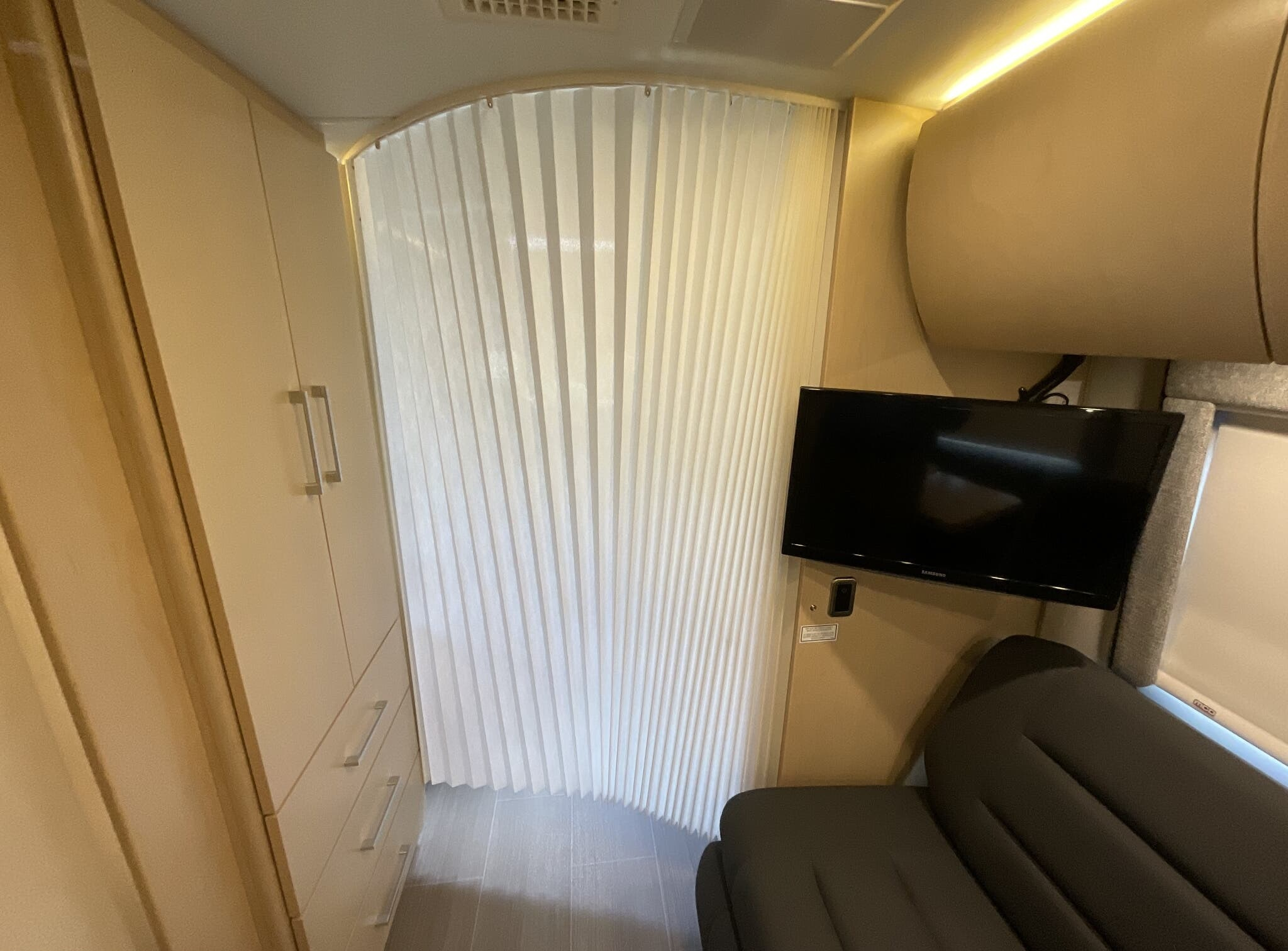 2019 Leisure Travel Serenity S24CB - Image 32