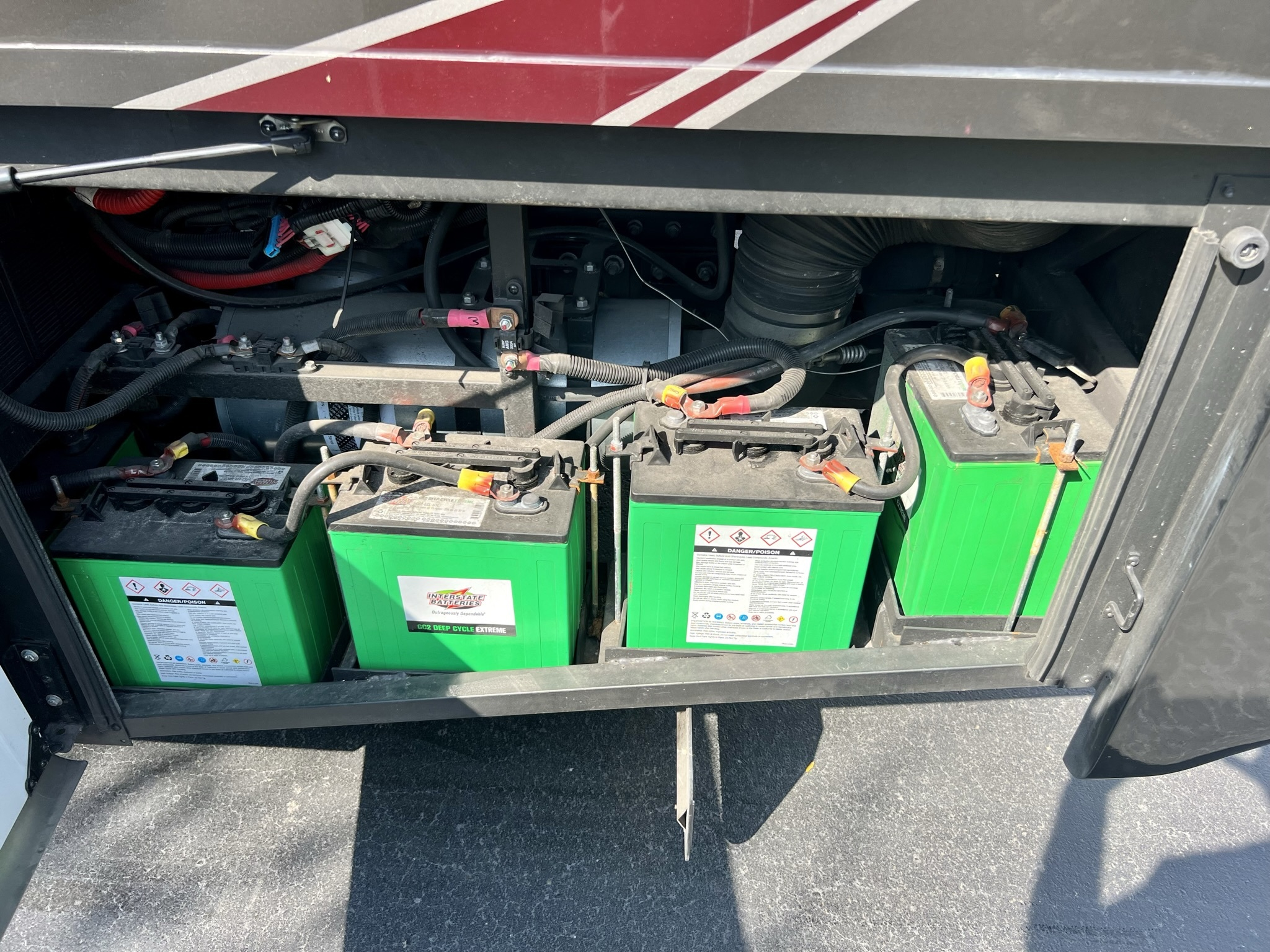 2020 Fleetwood Discovery LXE 40G - Image 38