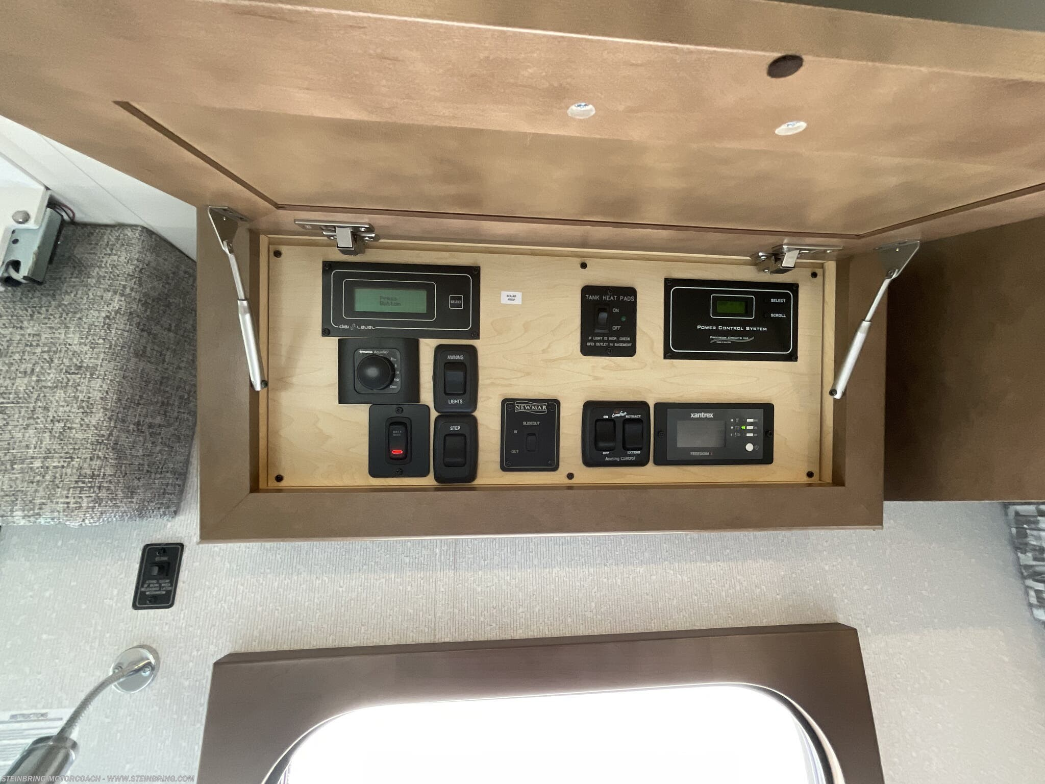 2022 Newmar Bay Star 3014 - Image 32