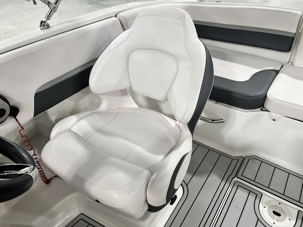 2019 Chaparral 191 Suncoast - Image 31