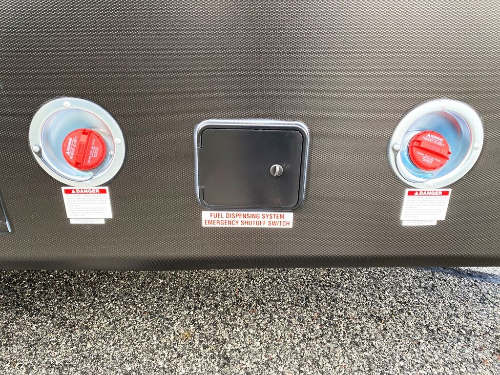 2022 Dutchmen Voltage 4145 - Image 33