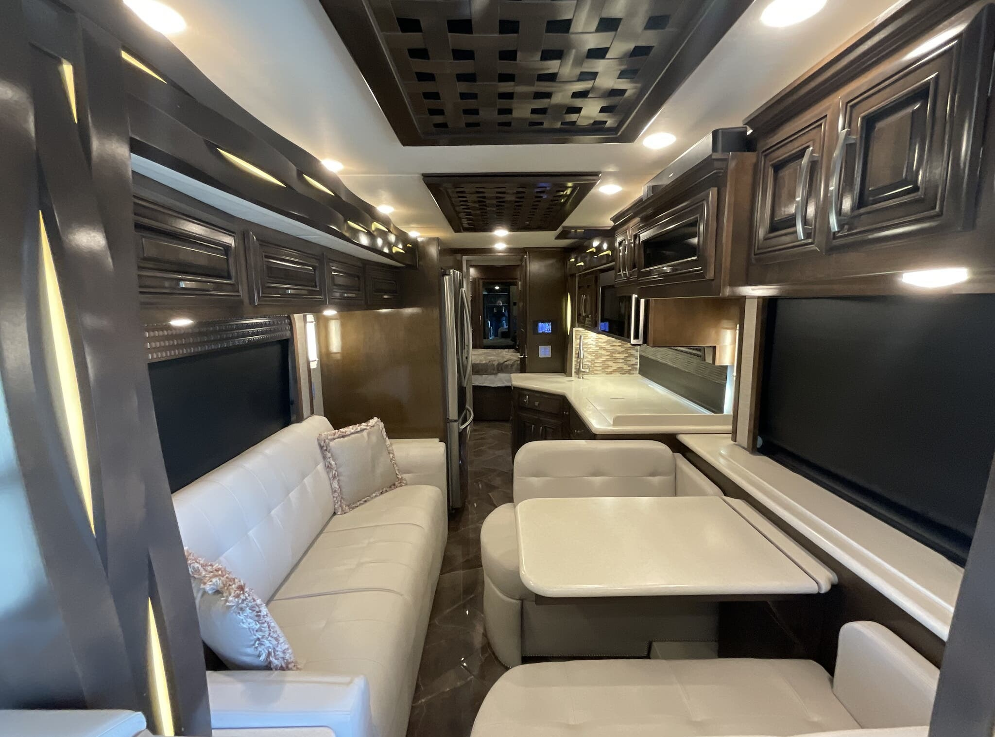 2018 Newmar New Aire 3341 - Image 36