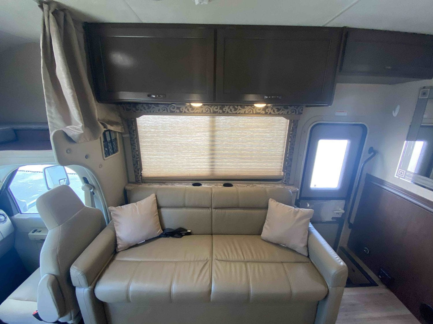 2019 Four Winds 28Z - Image 36