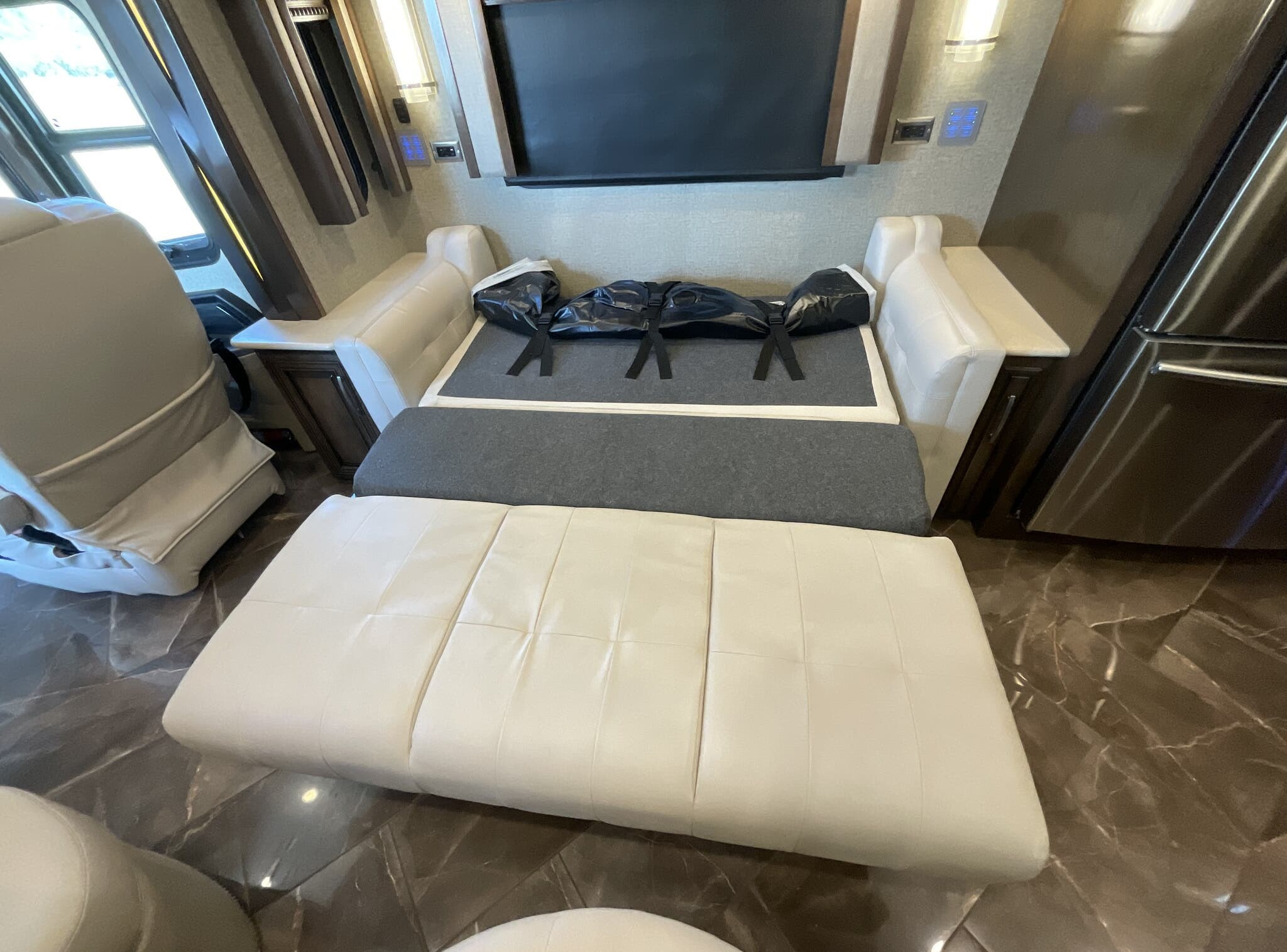 2018 Newmar New Aire 3341 - Image 37