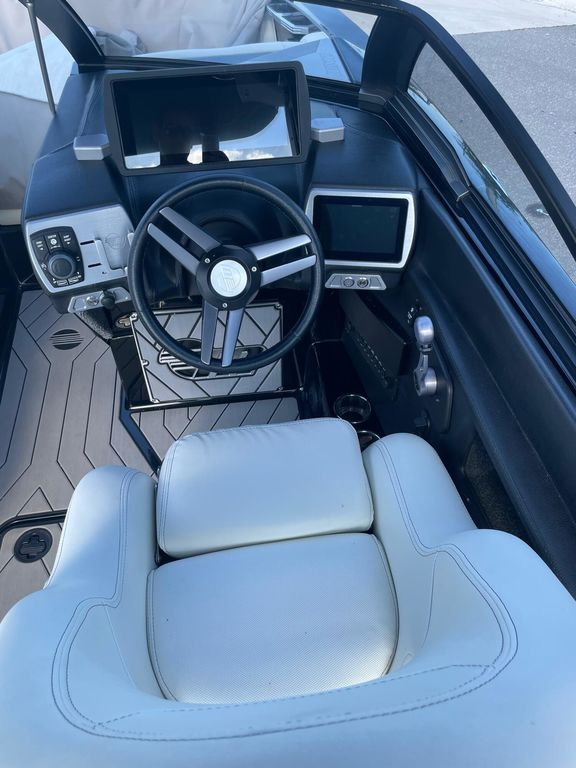 2018 Malibu Boats 24 MXZ - Image 36