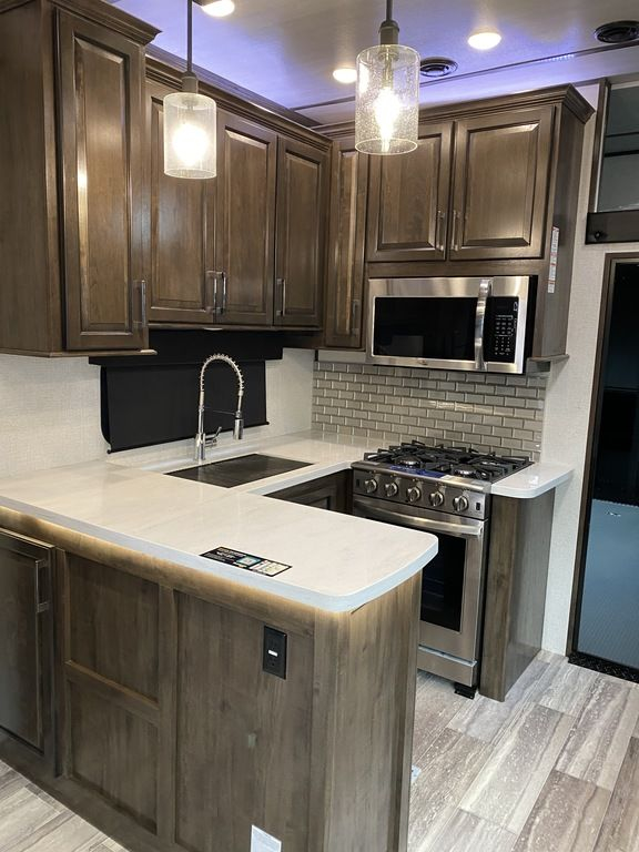 2022 Dutchmen Voltage 4145 - Image 37