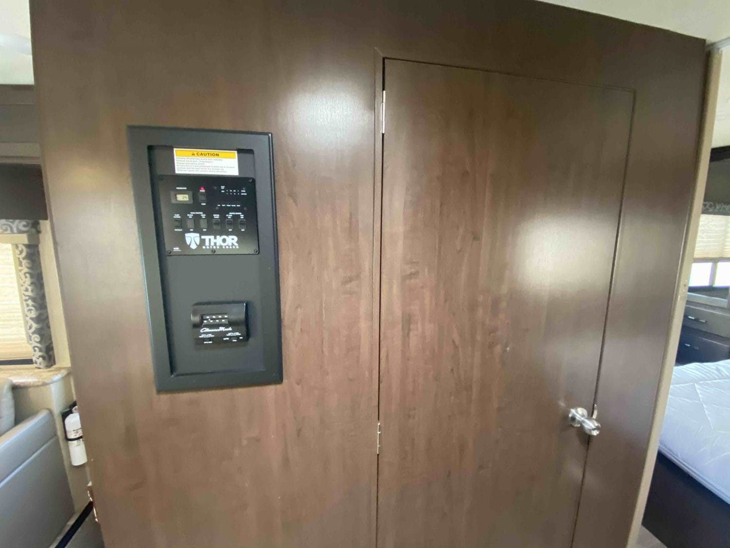 2019 Four Winds 28Z - Image 39