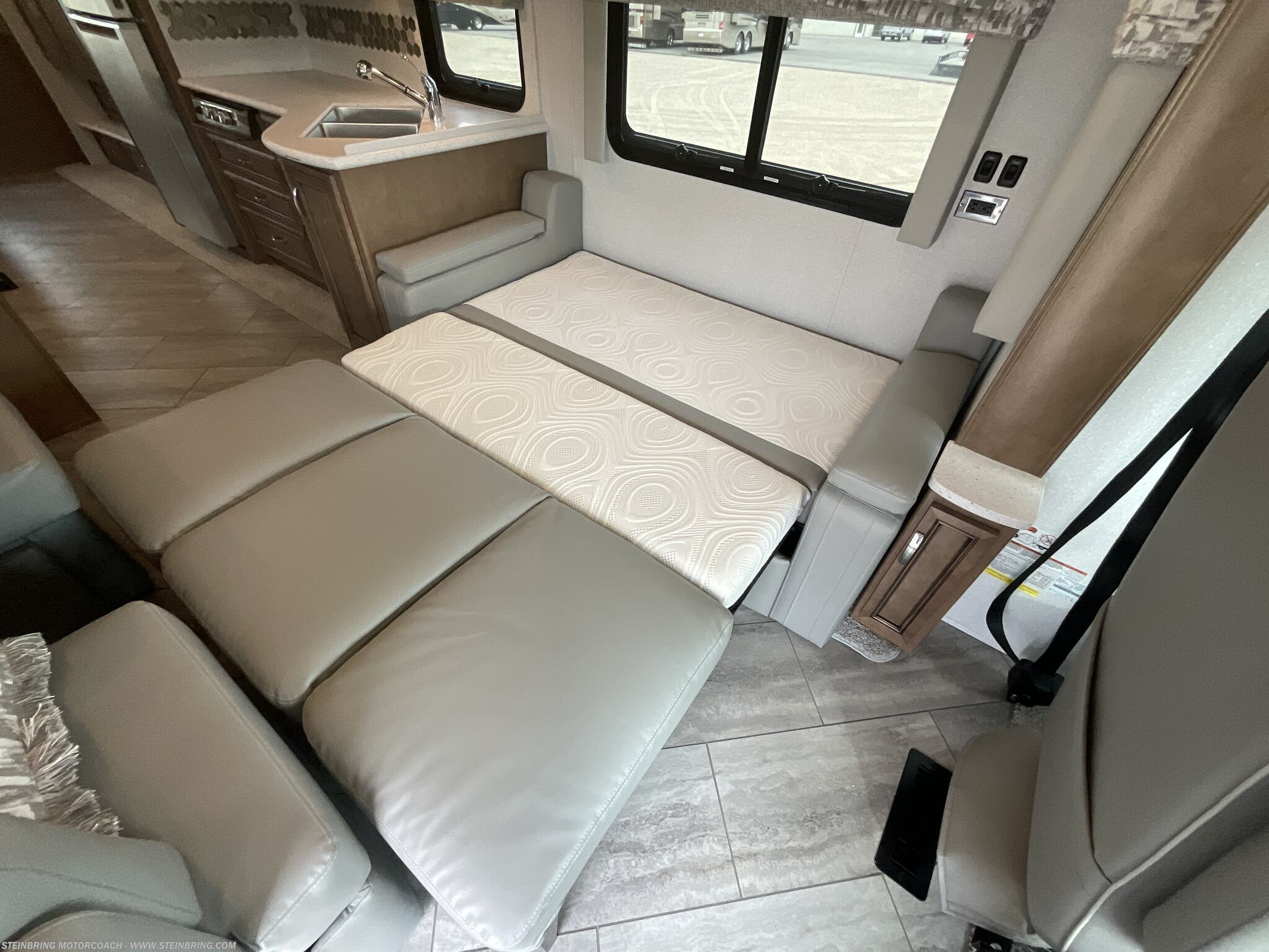 2022 Newmar Bay Star 3014 - Image 38