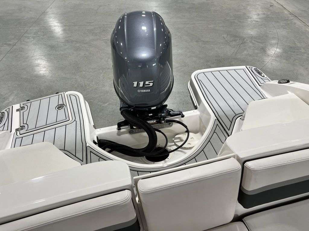 2019 Chaparral 191 Suncoast - Image 5