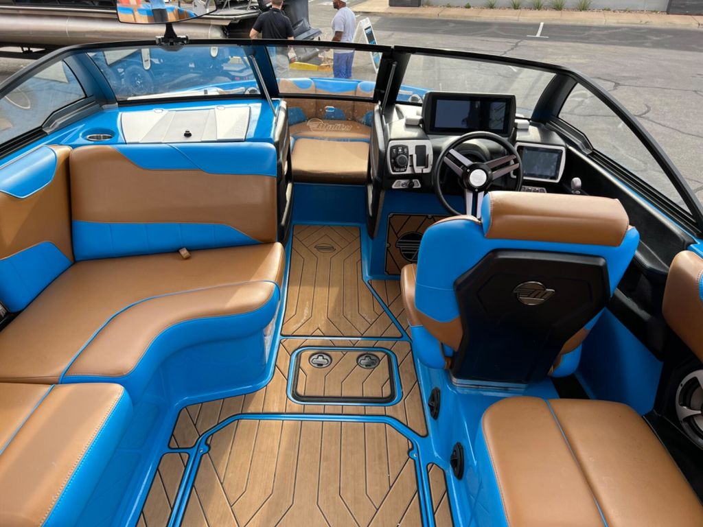 2019 Malibu Boats 23 LSV - Image 20