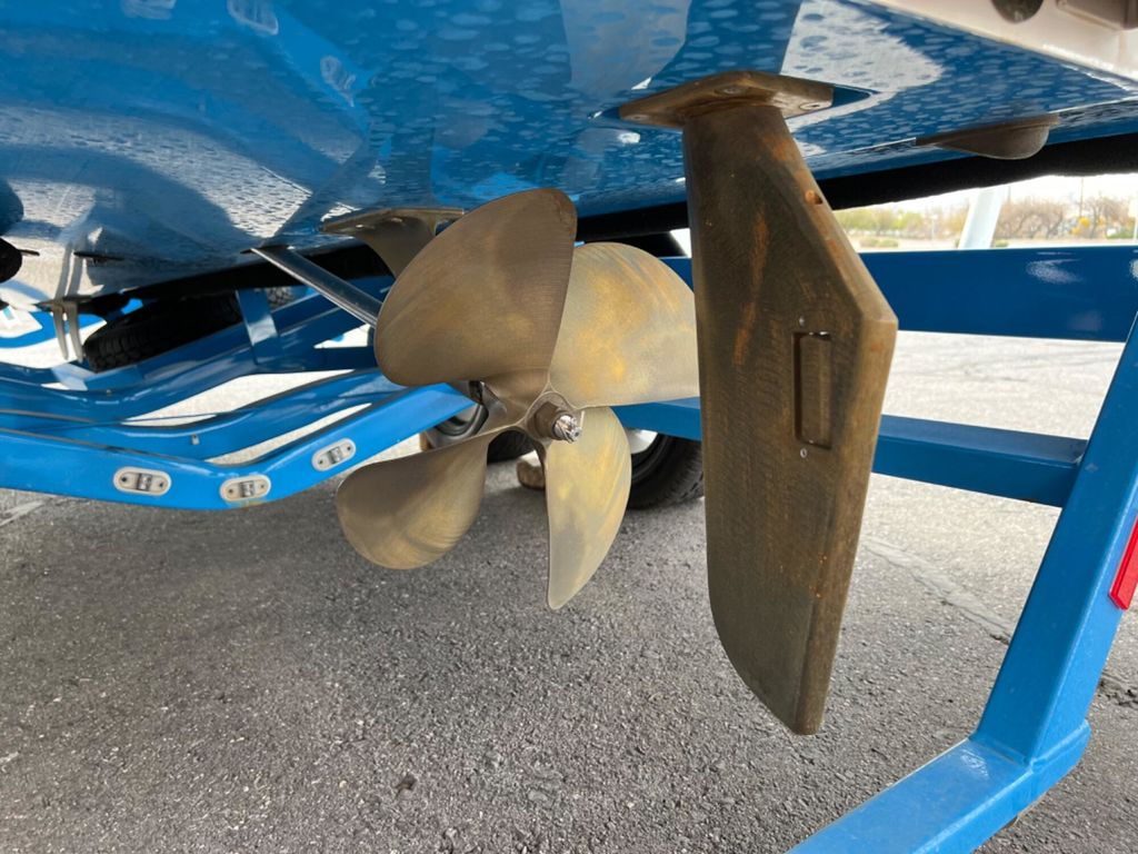 2019 Malibu Boats 23 LSV - Image 21