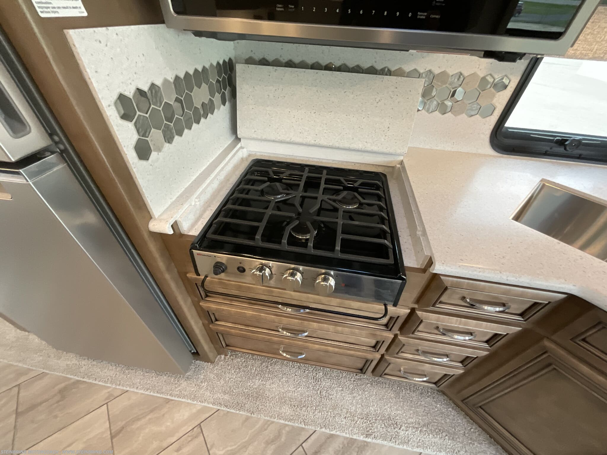 2022 Newmar Bay Star 3014 - Image 42