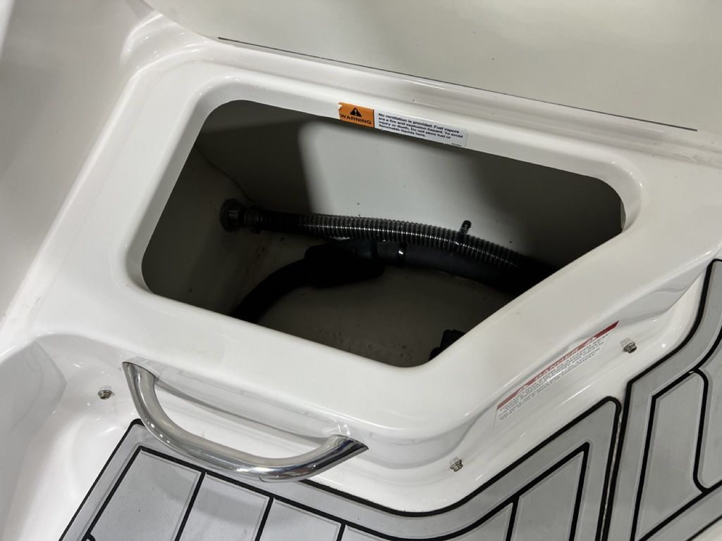 2019 Chaparral 191 Suncoast - Image 7