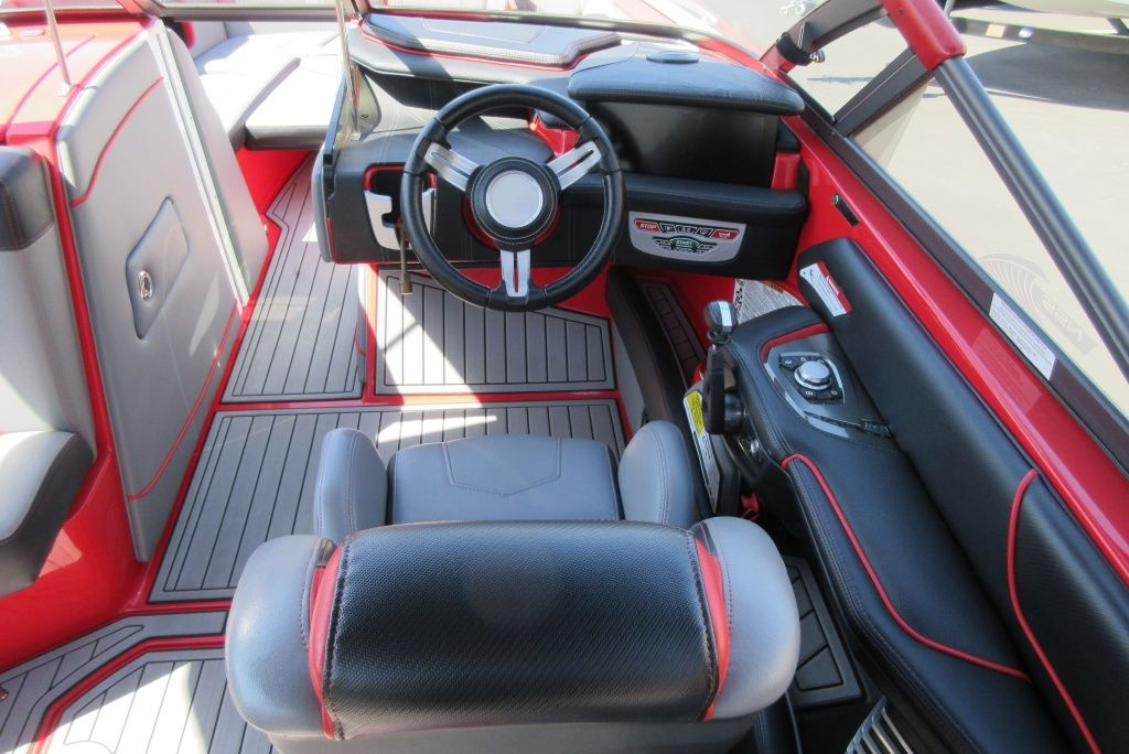 2018 Nautique Super Air G23 - Image 8