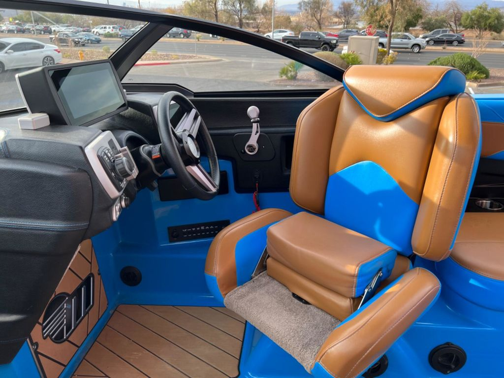 2019 Malibu Boats 23 LSV - Image 23