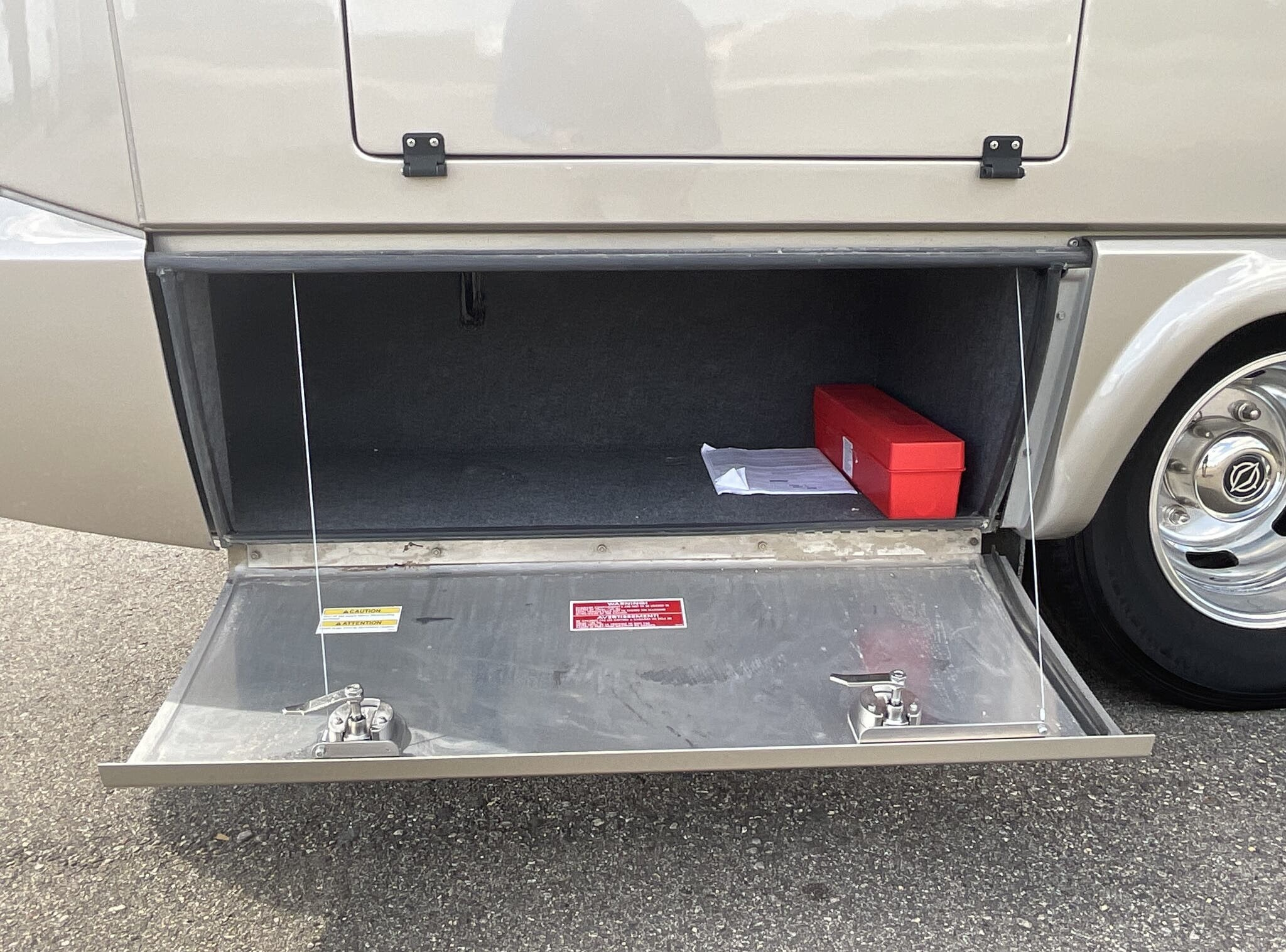 2019 Leisure Travel Serenity S24CB - Image 8