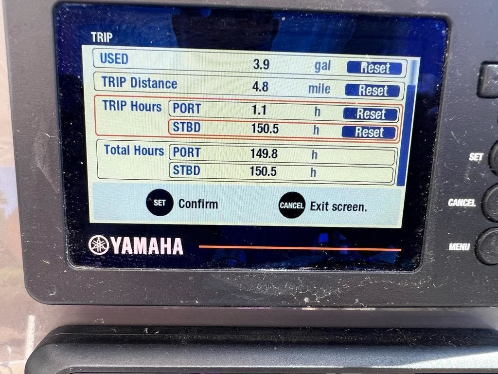 2018 Pursuit DC 265 - Image 39