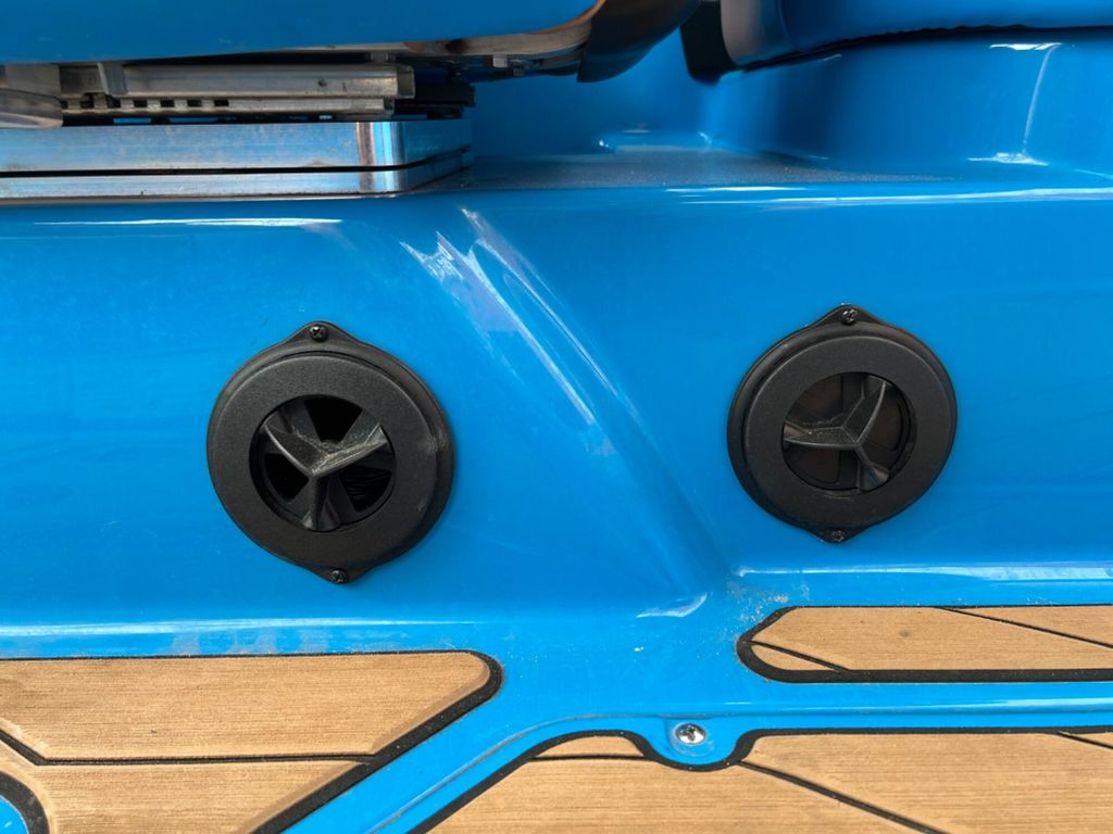 2019 Malibu Boats 23 LSV - Image 25