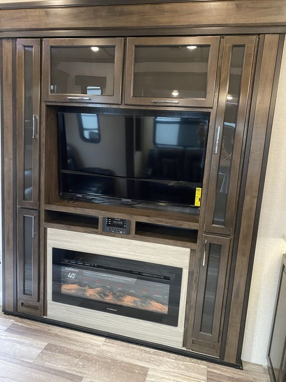 2022 Dutchmen Voltage 4145 - Image 47