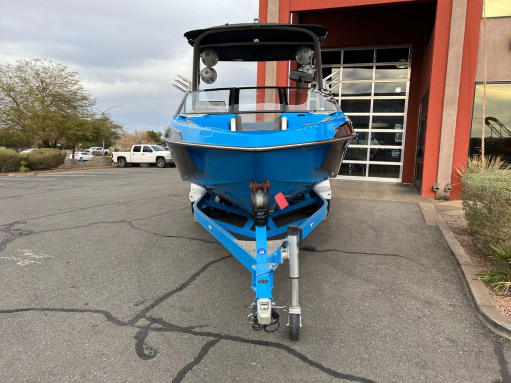 2019 Malibu Boats 23 LSV - Image 27