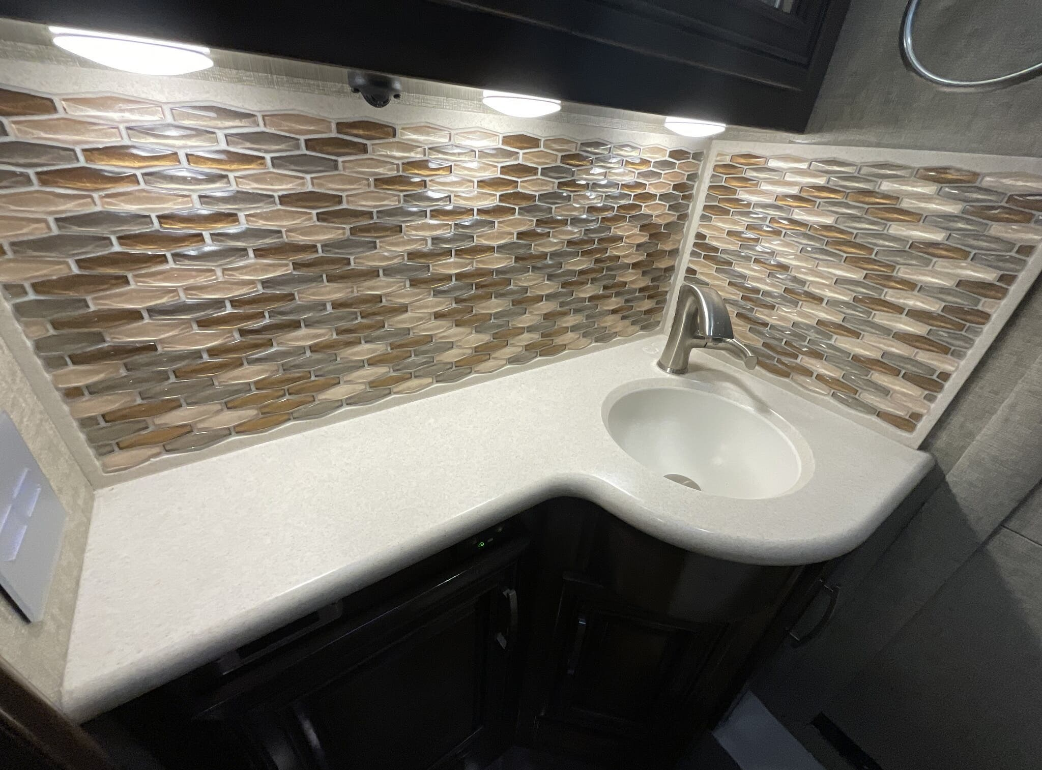 2018 Newmar New Aire 3341 - Image 49